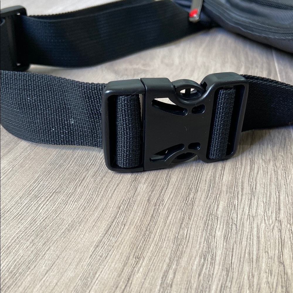 Black Men's Bag - Picture 4 of 5